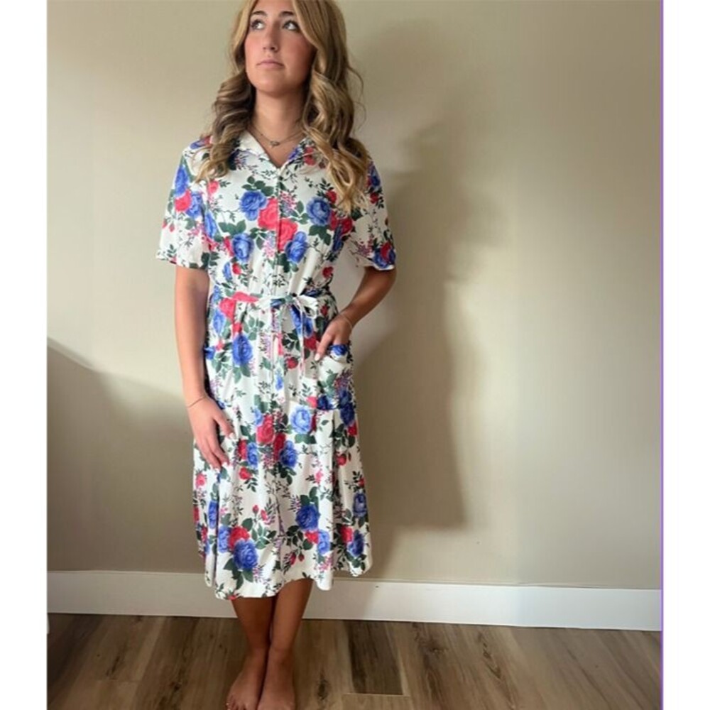 BNWT 1960s Deadstock Vintage White Floral Pink/Purple Rose Print Dress sz Large